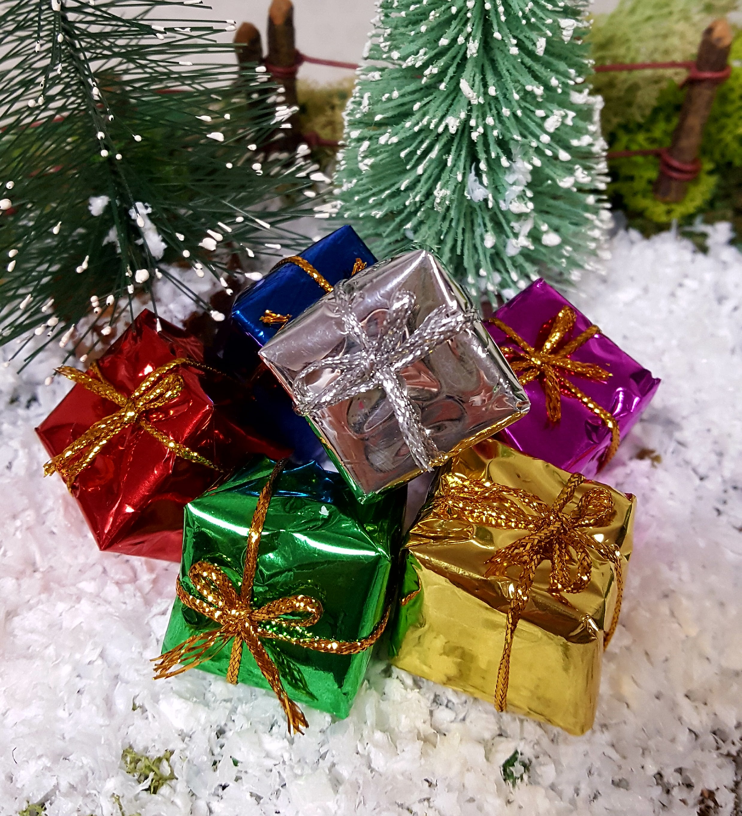 Christmas Parcels/Presents (4 different sizes) Fairy Gardens UK