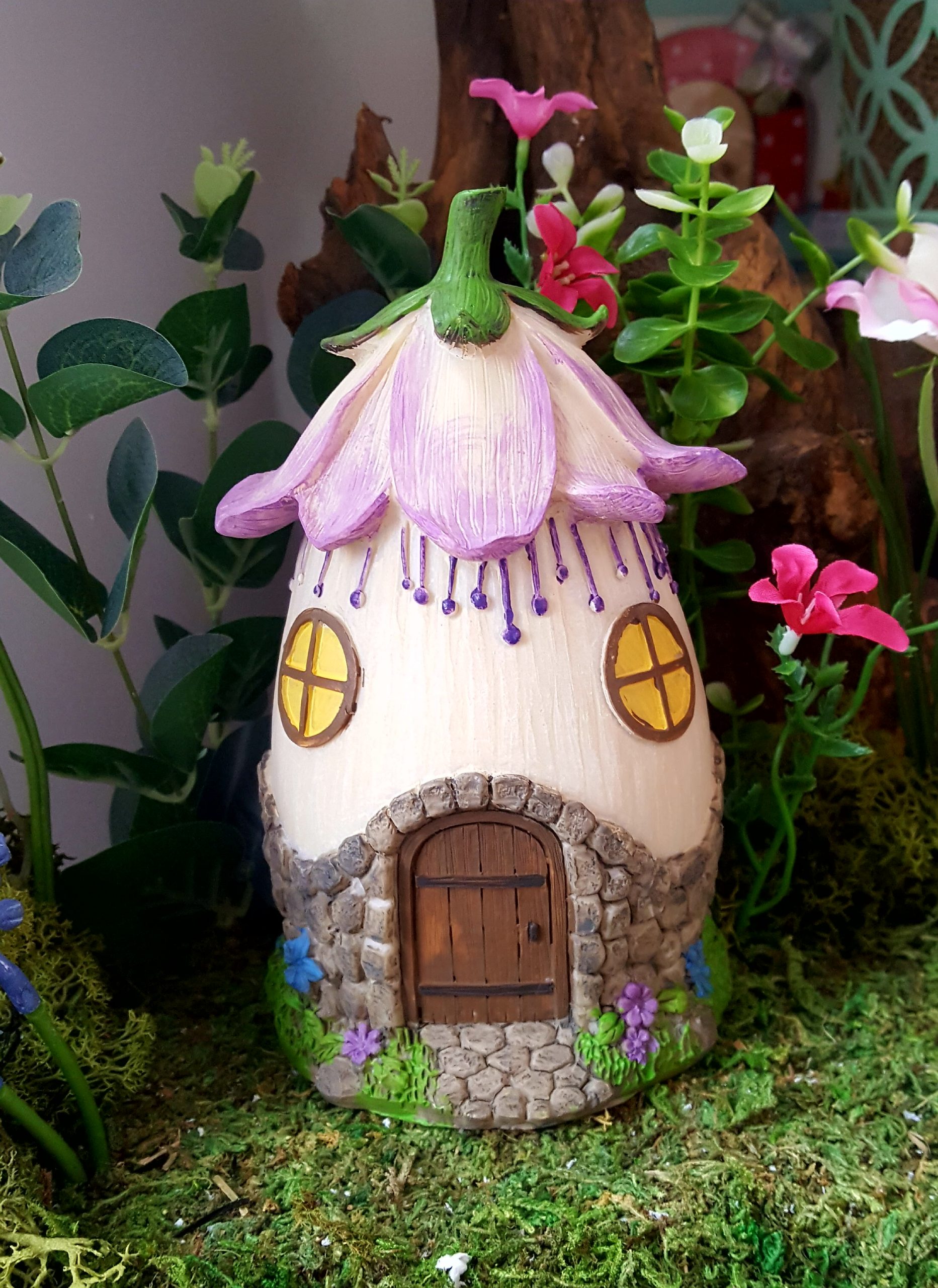 Purple Lily Roof Fairy House - Fairy Gardens UK